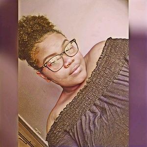 Meet your Posher, Layla